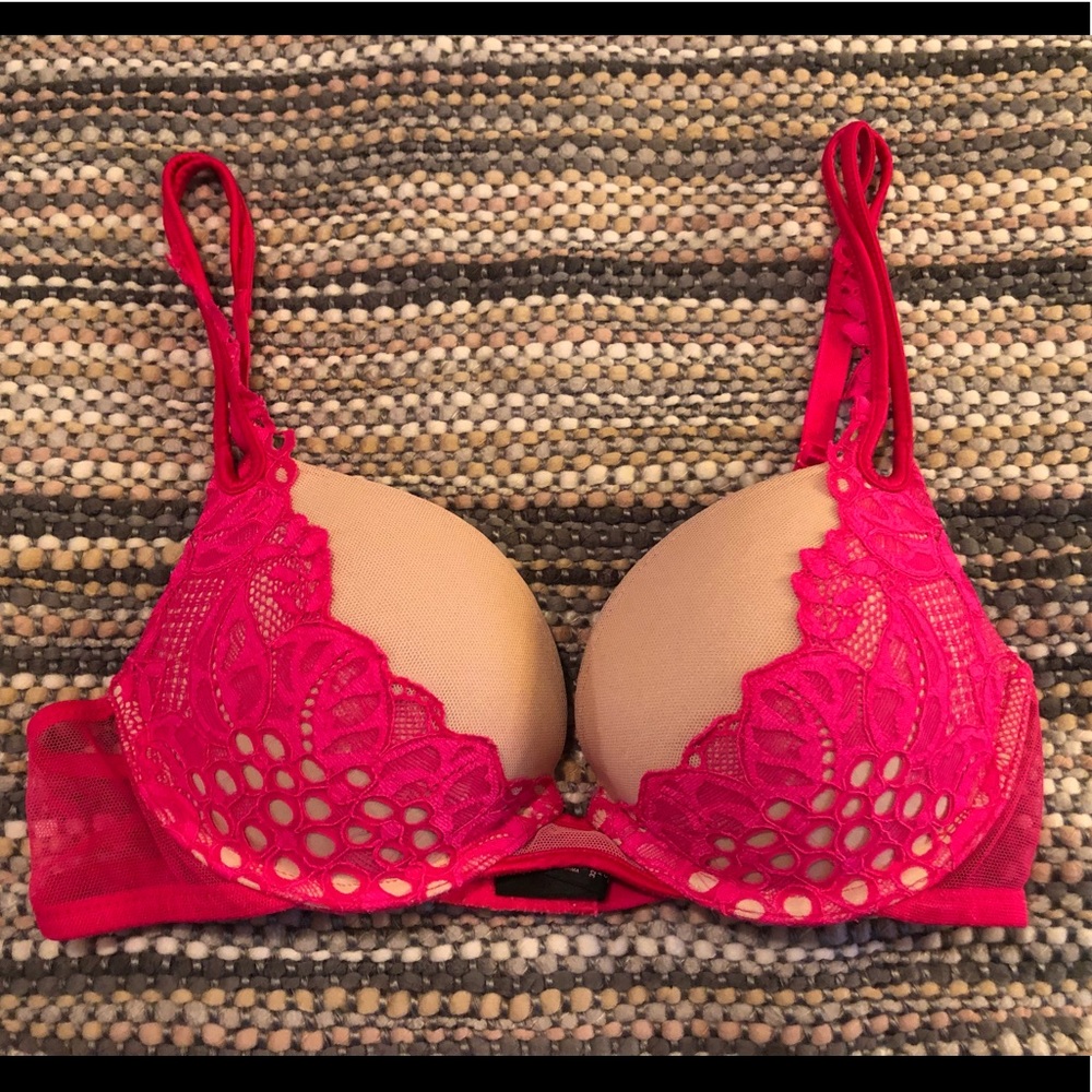 Victoria’s Secret Very Sexy Push Up Bra